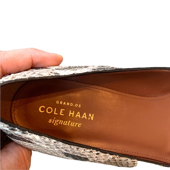 Cole Haan Alice Bow Flats w Snake Skin Print, Grommets, & Pointed Toes s… - Picture 6 of 12